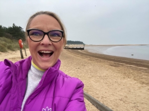 Coastal coaching, walk & talk coaching, coaching along the beach, life coach, career coach, talking therapies, motivational, coaches in Norfolk, derive coaching, exploring, help with achieving goals, life changes, career changes, mindset